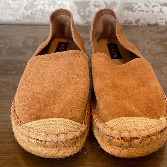 Aqua eather slip on Sz 5 - Picture 4 of 6